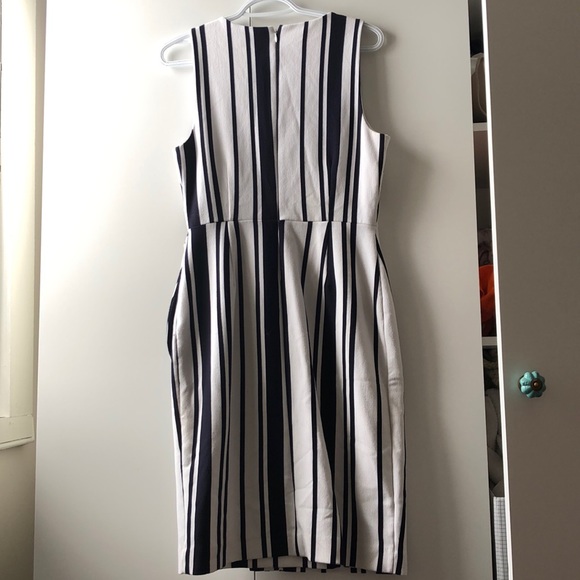 Banana republic dress - Picture 3 of 4